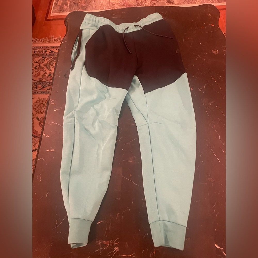 nike tech fleece